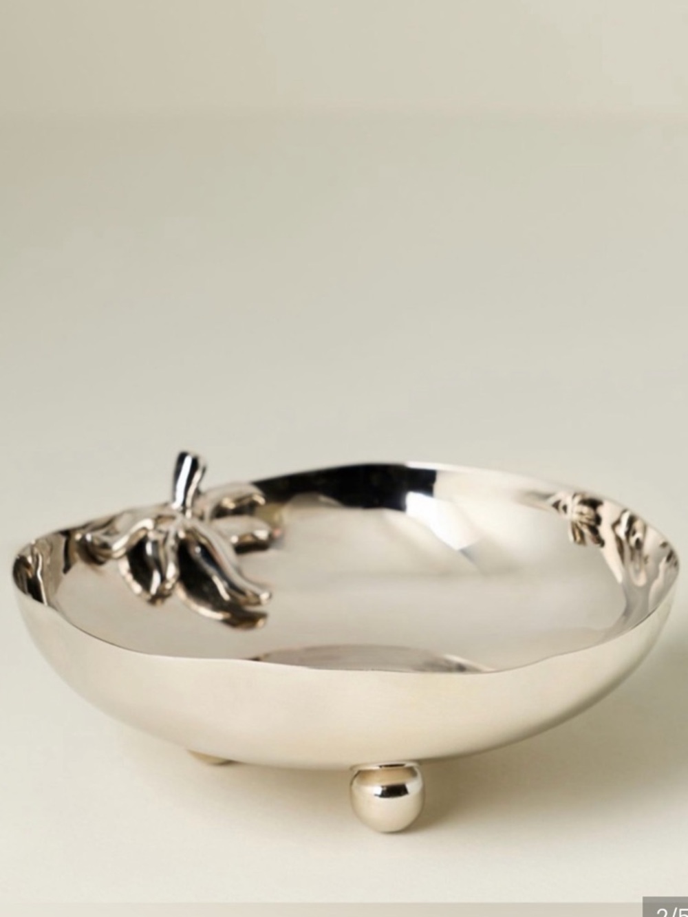 NWT Anthropologie Tomato Bowl Damson Madder
Steel Tomato Nut Bowl NEW